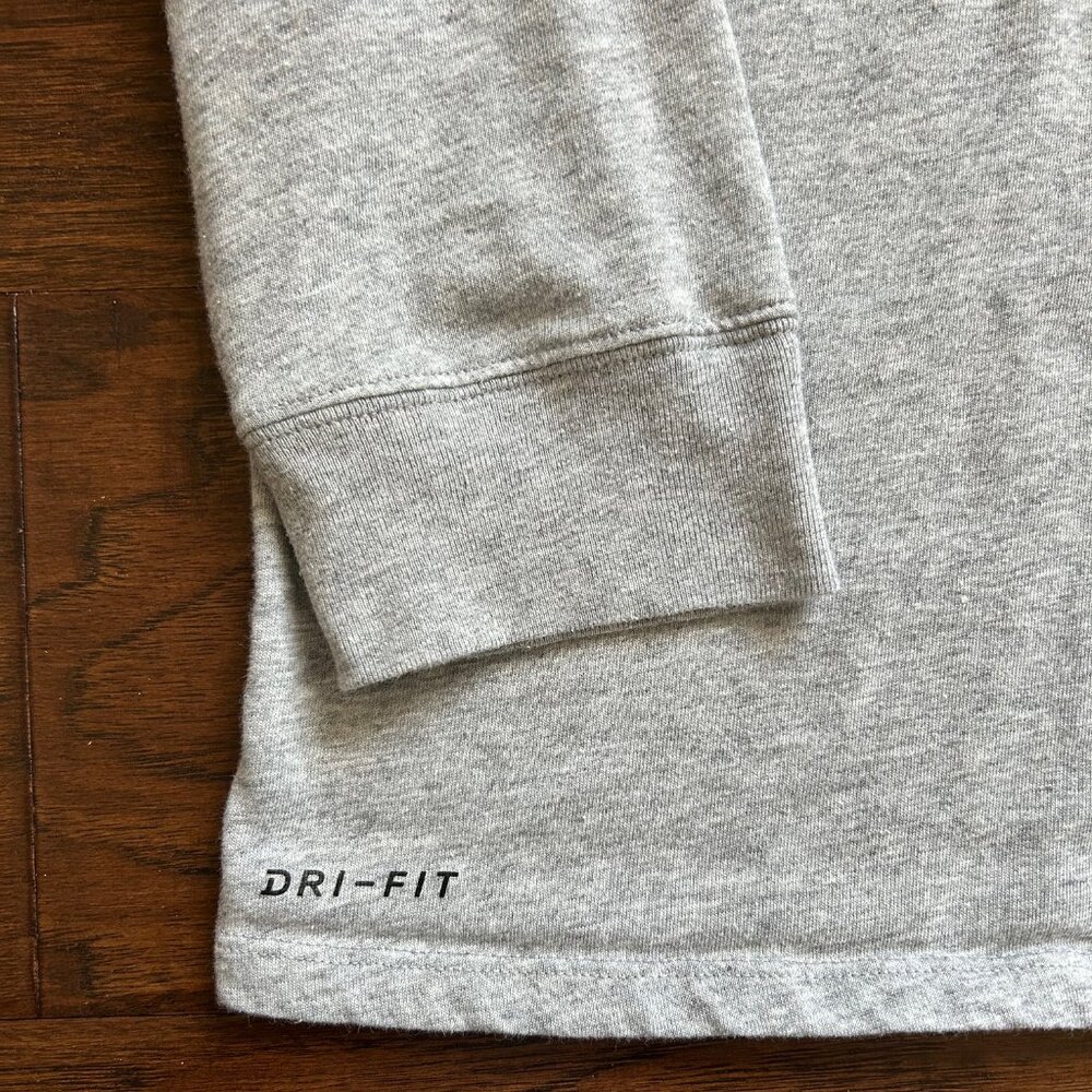 Nike mens long sleeve tee tshirt L large (fits like medium) heather gray dri fit - Picture 4 of 4